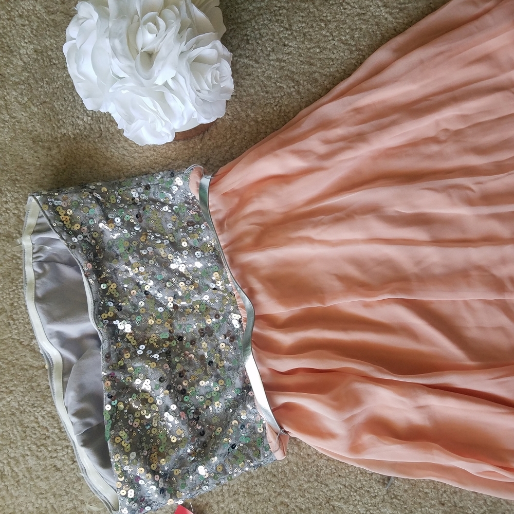 Party Hi-lo Dress - Picture 6 of 8